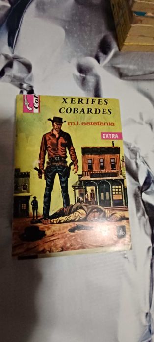 Livro _Xerifes Cobardes_ de M.L. Estefanía