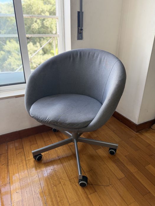 Cadeira Ikea cinza