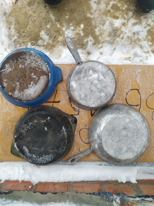 Продам разную посуду .