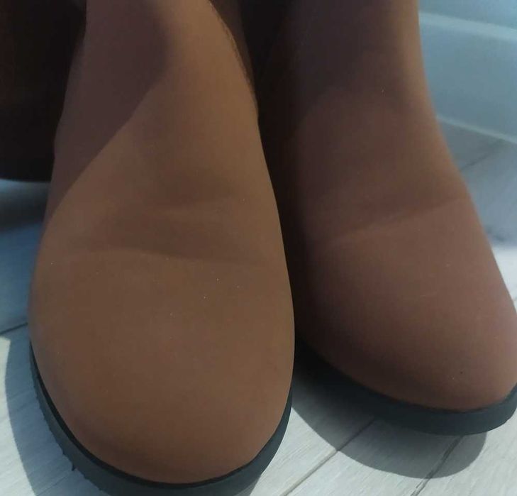 Kozaki camel, r. 37 Wyprzedaż