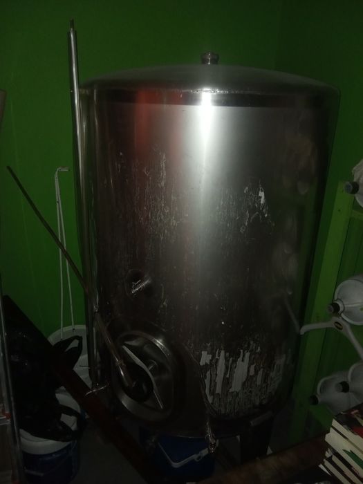 Cuba em inox e prensa