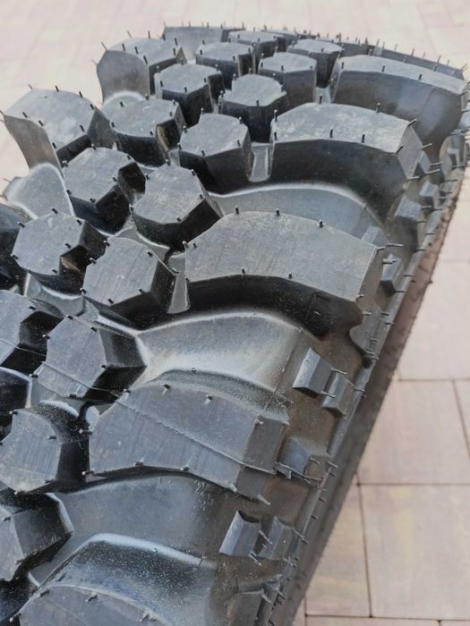 Opony terenowe Simex 235 70R 16