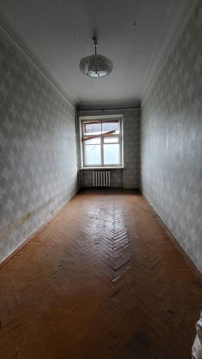 Срочно! Продам 3 комнатную квартиру, сталинка, "литерка" метро Вокзальная