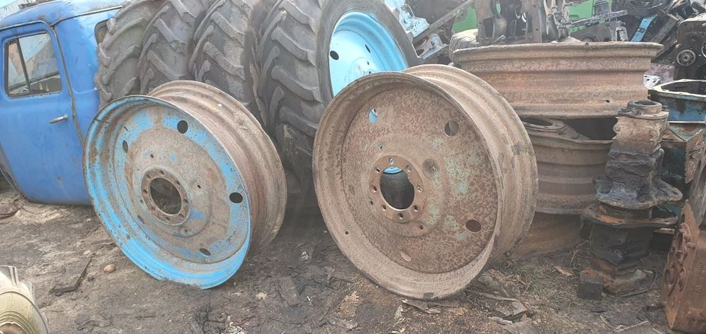 Камери мтз юмз т40 резина диски перед зад