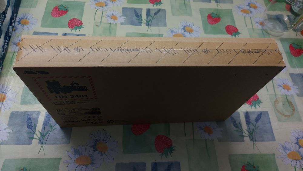 Nowy Laptop HP 250 G10 na prezent 15,6" Intel Core i3 8 GB /512 GB SSD