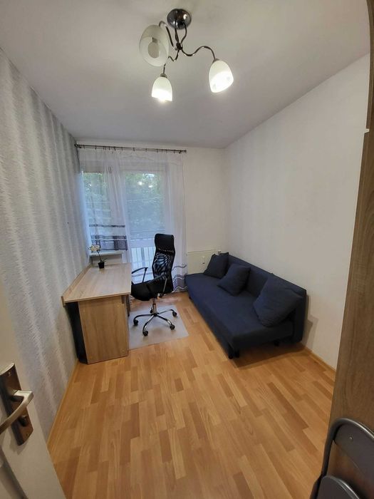 Pokój z balkonem