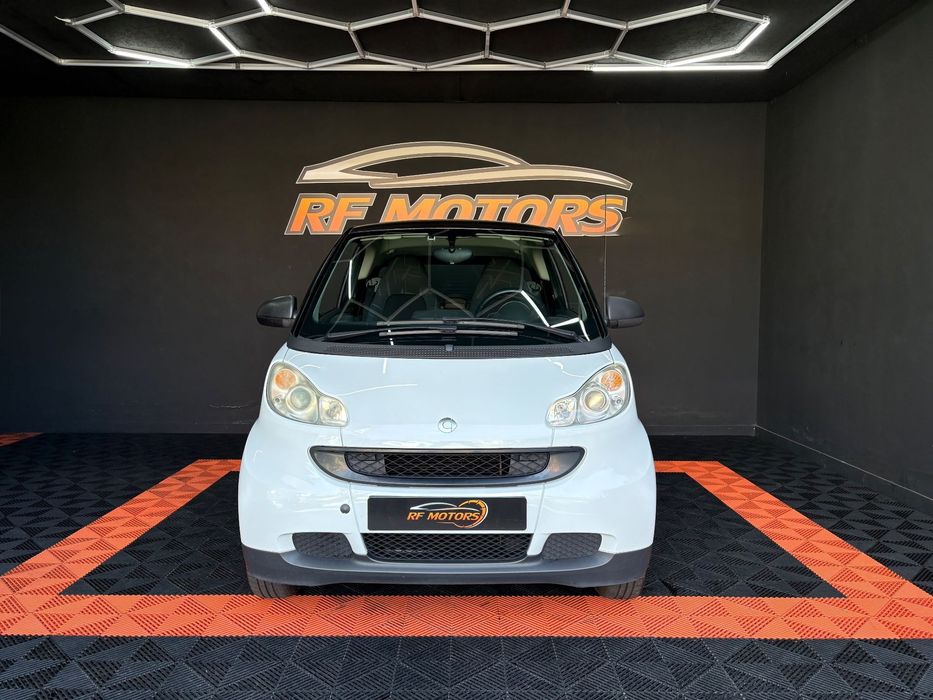 Smart ForTwo Coupé 0.8 cdi Passion 45 foto 2