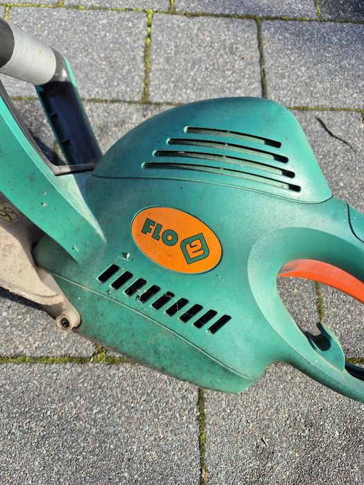 Sprawny Elektryczny Sekator do Żywopłotu FLO - Gotowy do Pracy