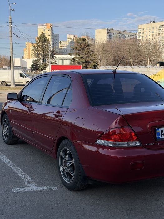 Lancer 1.6 газ 2008 Без вложений
