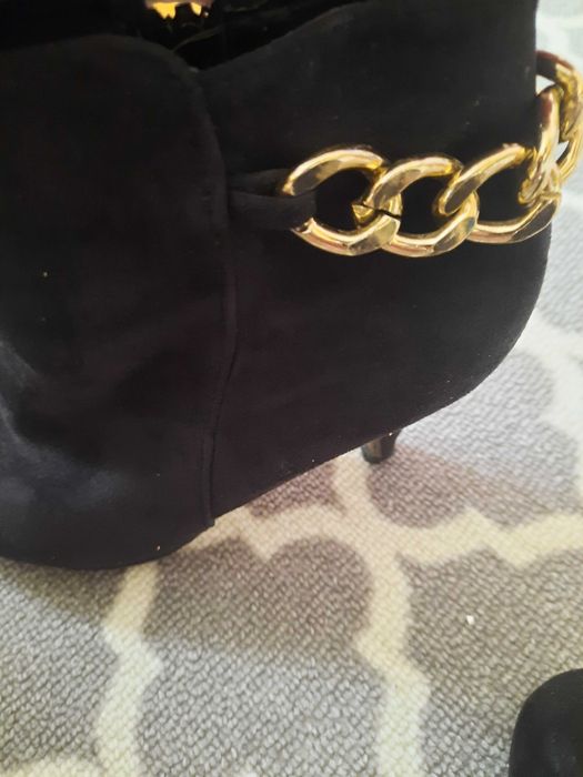 Wiosenne botki na obcasie 39 z lancuszkiem