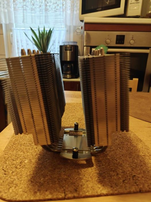 sprzedam chłodzenie Noctua  NH-D15S