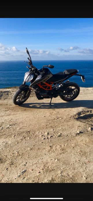 KTM Duke 125 como nova