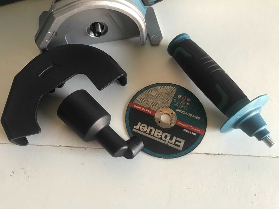 Безщіткова акумуляторна міні-дискова пилка Erbauer EMCS18-Li 98 мм