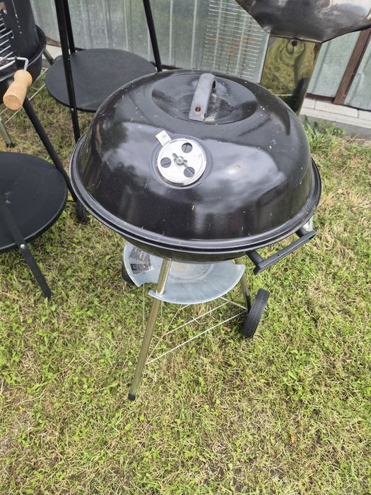 Grill węglowy gril