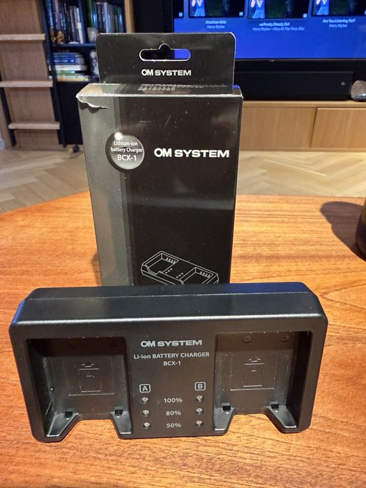 Om System Olympus ladowarka BCX-1