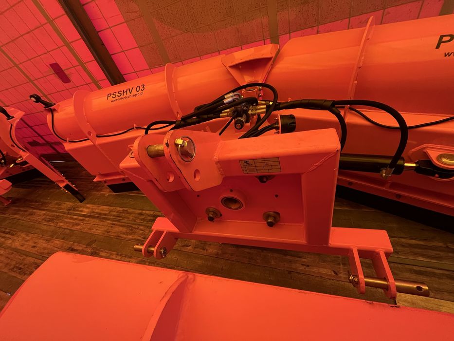 Pług do śniegu 3m Pług odśnieżny strzałkowy 300