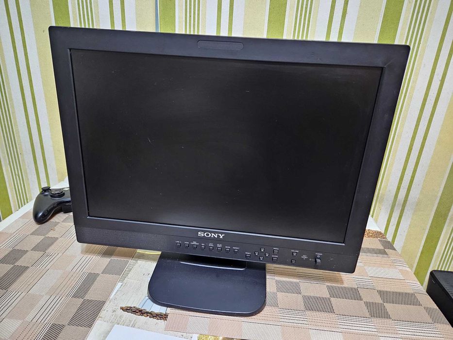 Професійний відео монітор Sony LMD-2030W (ретрогеймінг)