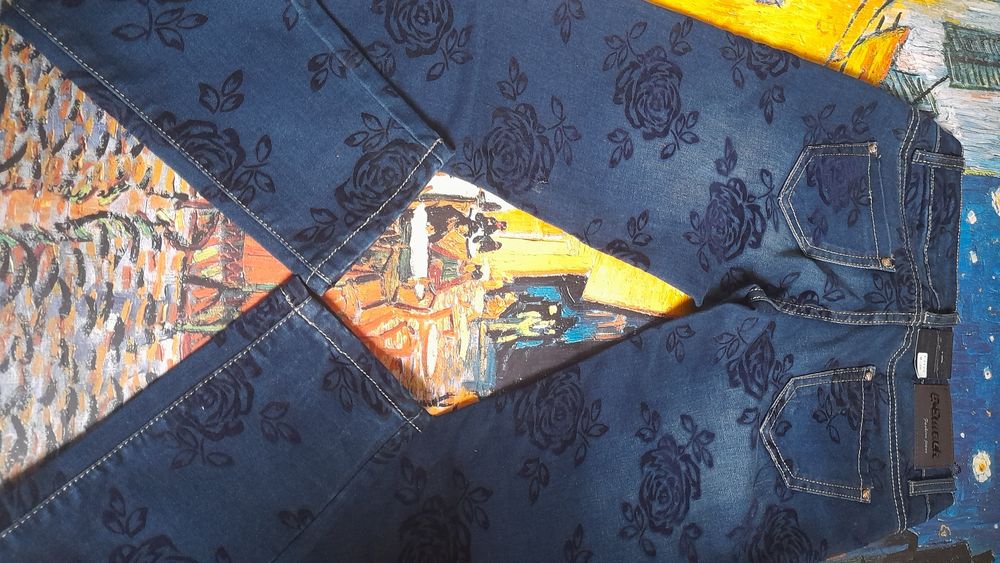 Spodnie  Jeansowe  damskie  z różami   G - SMACK * rozm. 38  * NOWE *