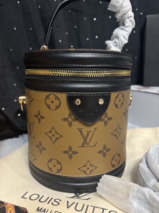 Nowa torebka z workiem i pudelkiem Louis Vuitton