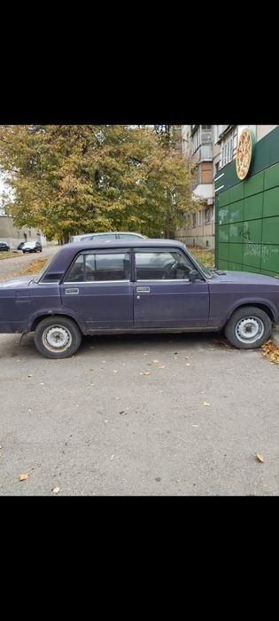 Продам Жигули550$ + к ним прицеп размер 130\180  2015 год ,прицеп 500$