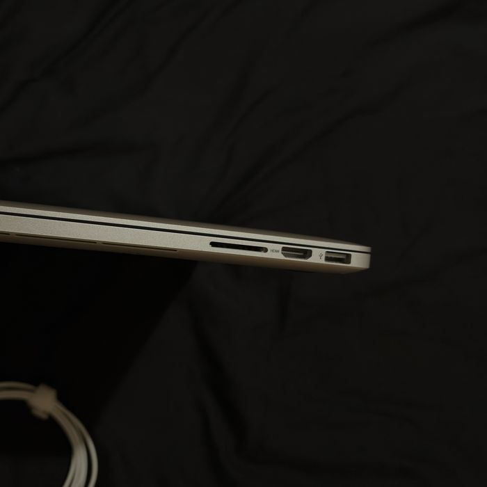 Apple MacBook Pro 13" (model A1502)