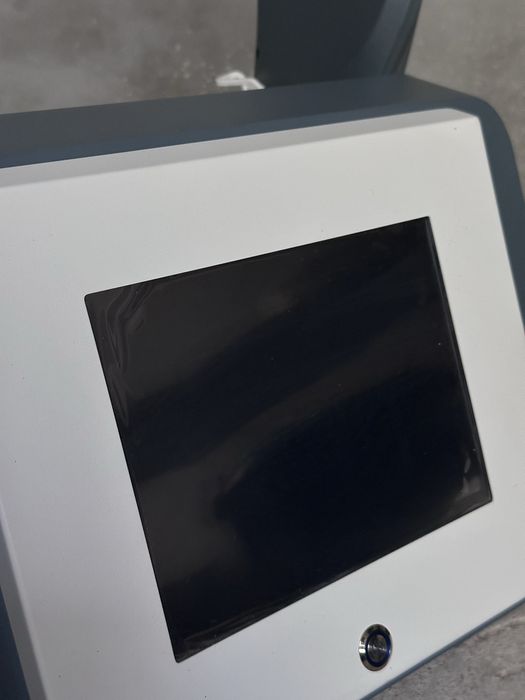 Maszyna fitness modelowanie sylwetki EMS ZERO elektrostymulacja mięśni