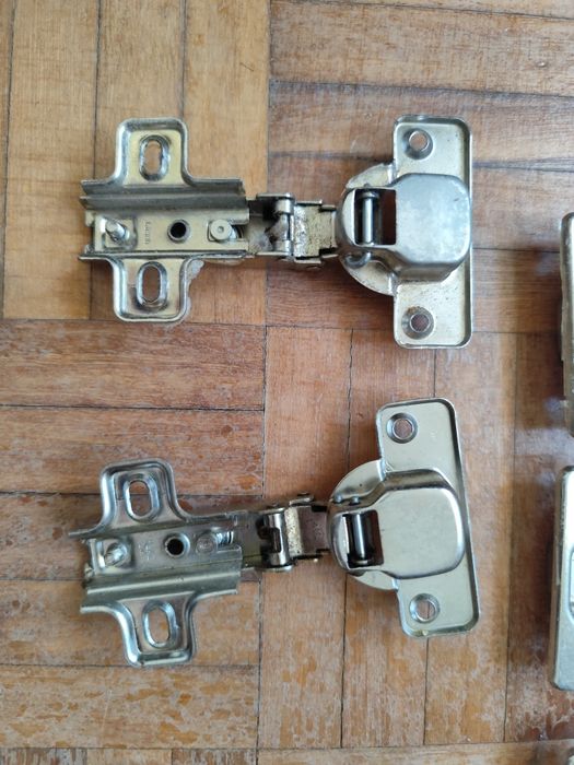 Conjunto de 14 dobradiças para armário