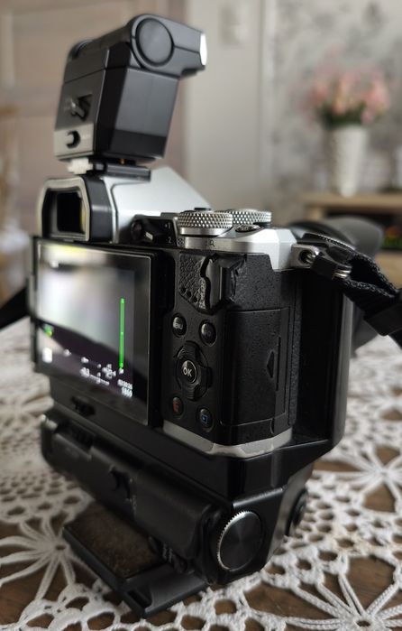 Olympus OM-D E-M5 Mark II