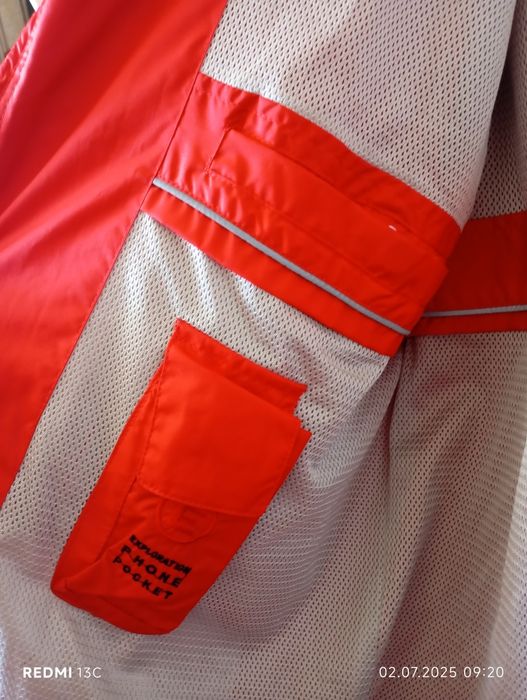 Куртка спортивна унісекс розмір М-L