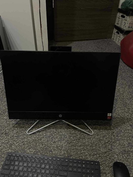 Dwa Komputery HP AiO HP 24 AMD Athlon 3150U 4GB 256GB SSD
