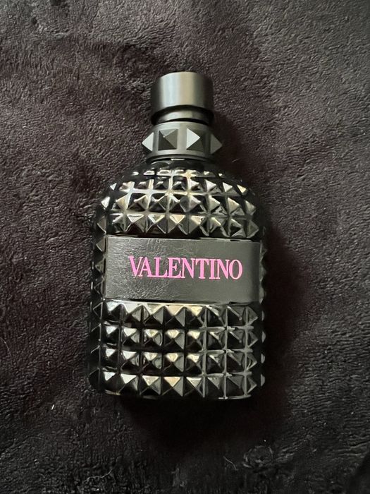 Valentino Born in Roma Extradose