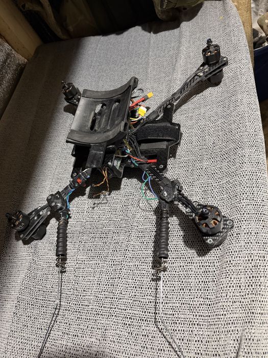 Продам дрон fpv 20 дюймів ( в робочу стані без камери)