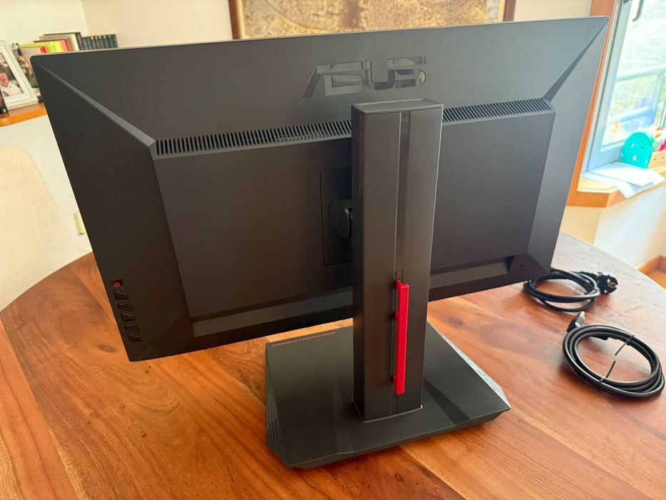 Monitor 27" - Asus MG270Q