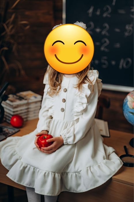 Продам сукню на дівчинку 122