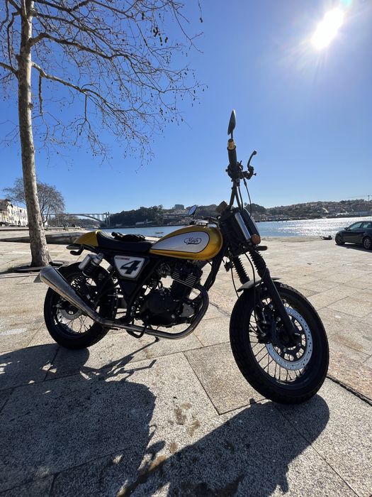 Mash Dirt Track 125 — 2018 | Apenas 3.800 km