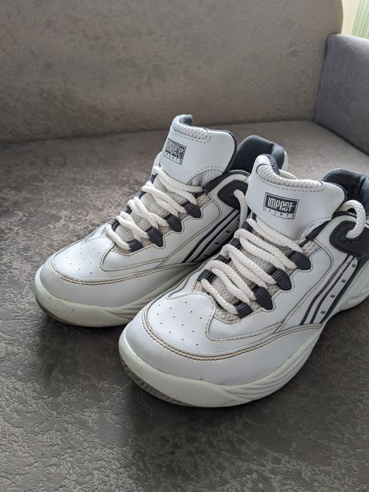 Кросівки Німеччина 40-41