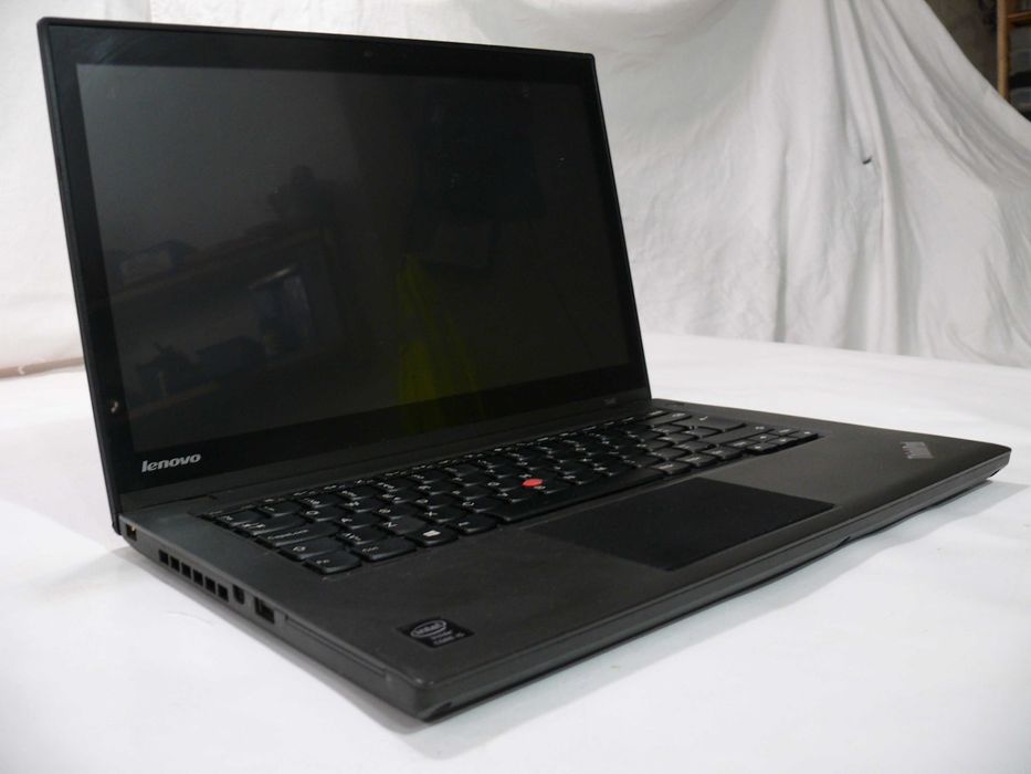 Lenovo T440, SSD240GB/8G, 1600x900 dot. Core i5, dwie baterie