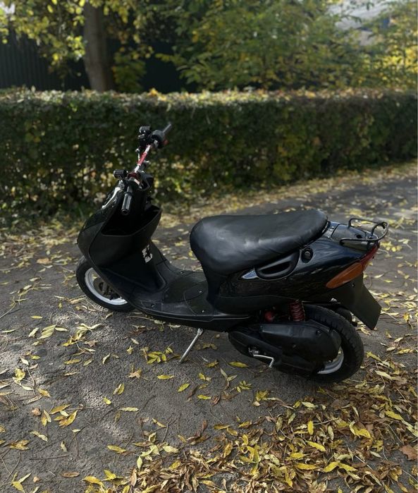 suzuki lets 2 new