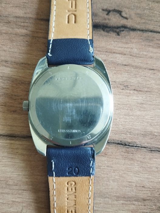 Longines Flagship Ultra -Quartz