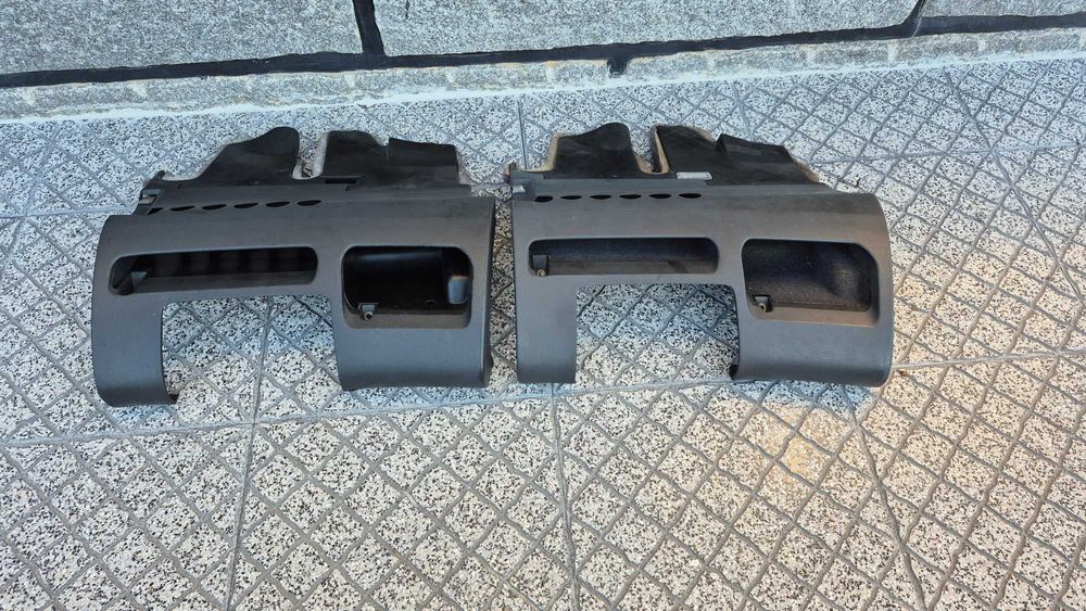 AUDI A4 B5 (8D -1994/2001) - Porta Documentos em muito bom estado!