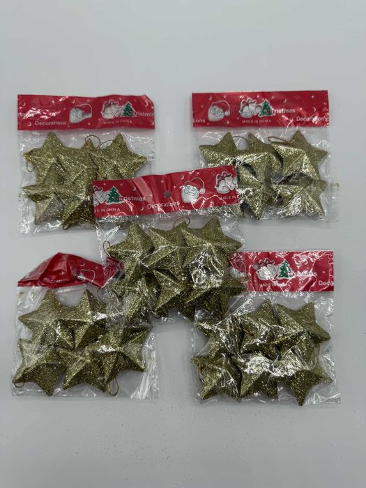 2791. Zestaw 30 sztuk złotych gwiazdek na choinkę