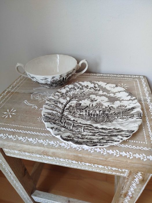 Antiga Taça de Consommé em Porcelana Inglesa