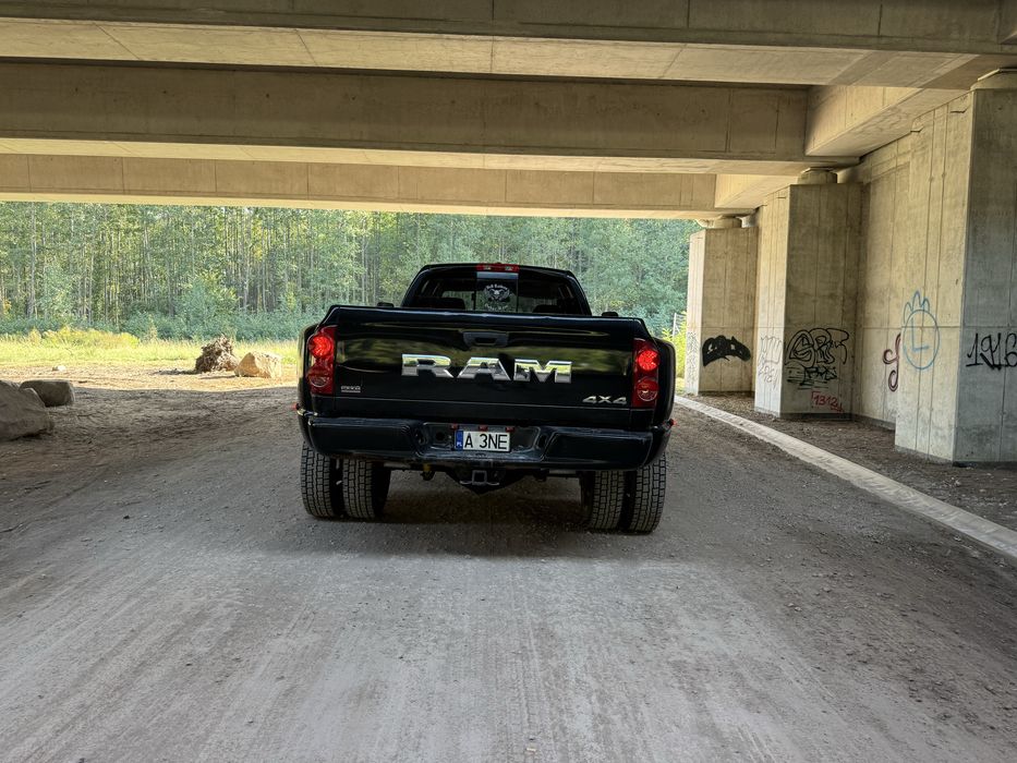Dodge RAM 3500 4x4 Heavy Duty 5.7 V8 – bliźniak, benzyna + LPG
