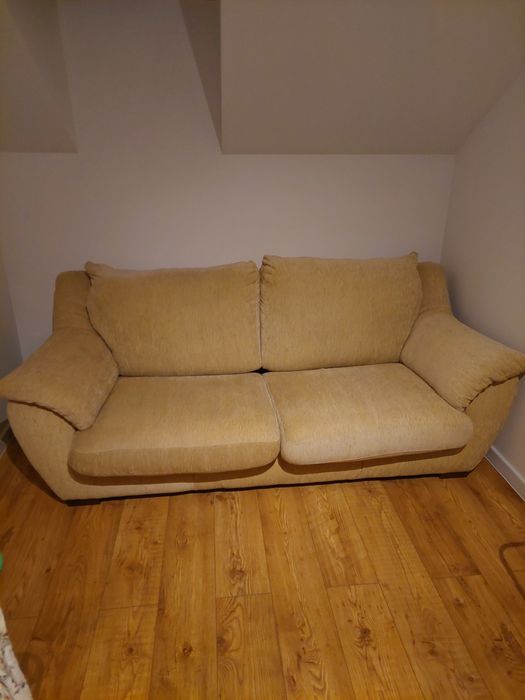 Sofa kanapa 3 osobowa beżowa  rozkładana wypoczynek