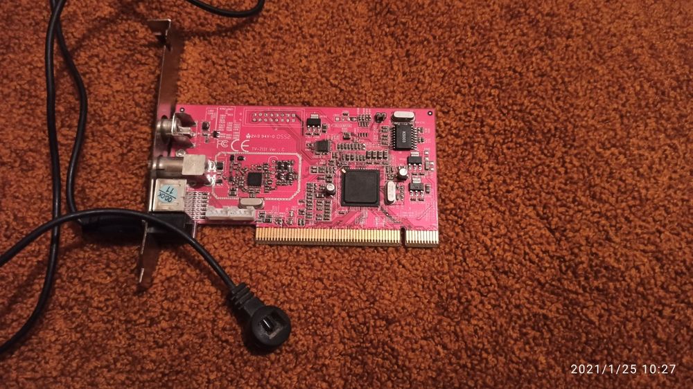 Продам тв- тюнер