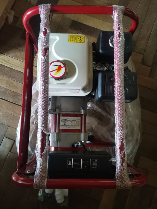 Генератор  продам