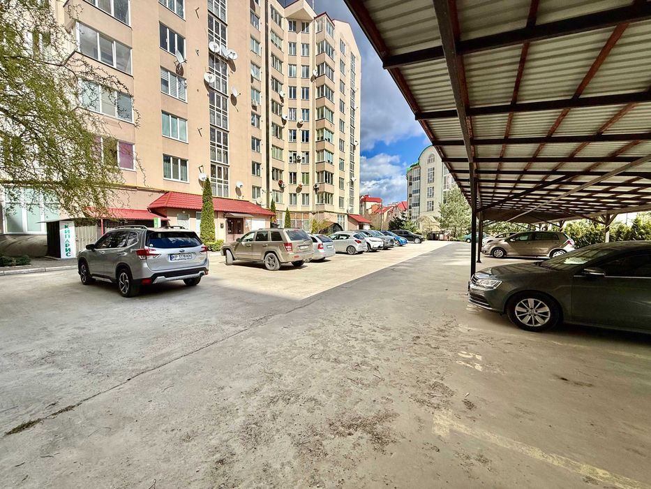 178,9 м² у Трускавці за 590 $/м² — квартира-пентхаус з можливістю поділу