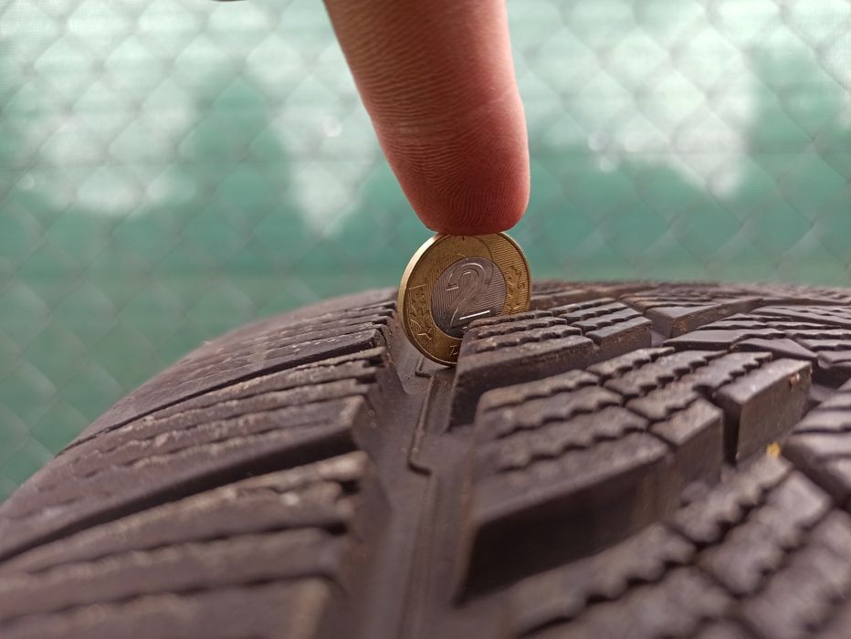 Dunlop Winter Sport 5 235/65 R17 104H – DOT 43/24