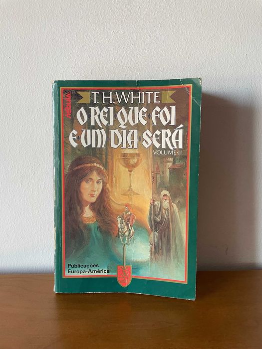 T.H. White: O Rei que Foi e Um Dia Será II [Nébula 30]