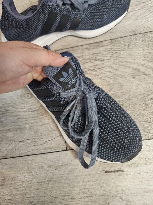 Buty sportowe adidasy Adidas Swift Run rozm 36 2/3